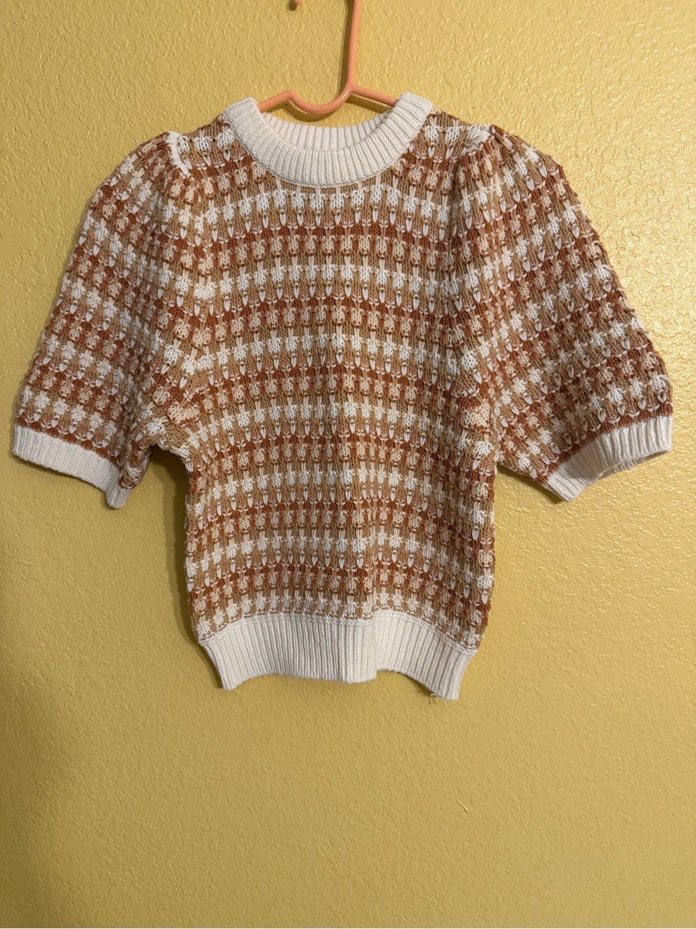 Universal Thread Cream and Brown Patterned Puff Sleeve Sweater - Picture 1 of 2